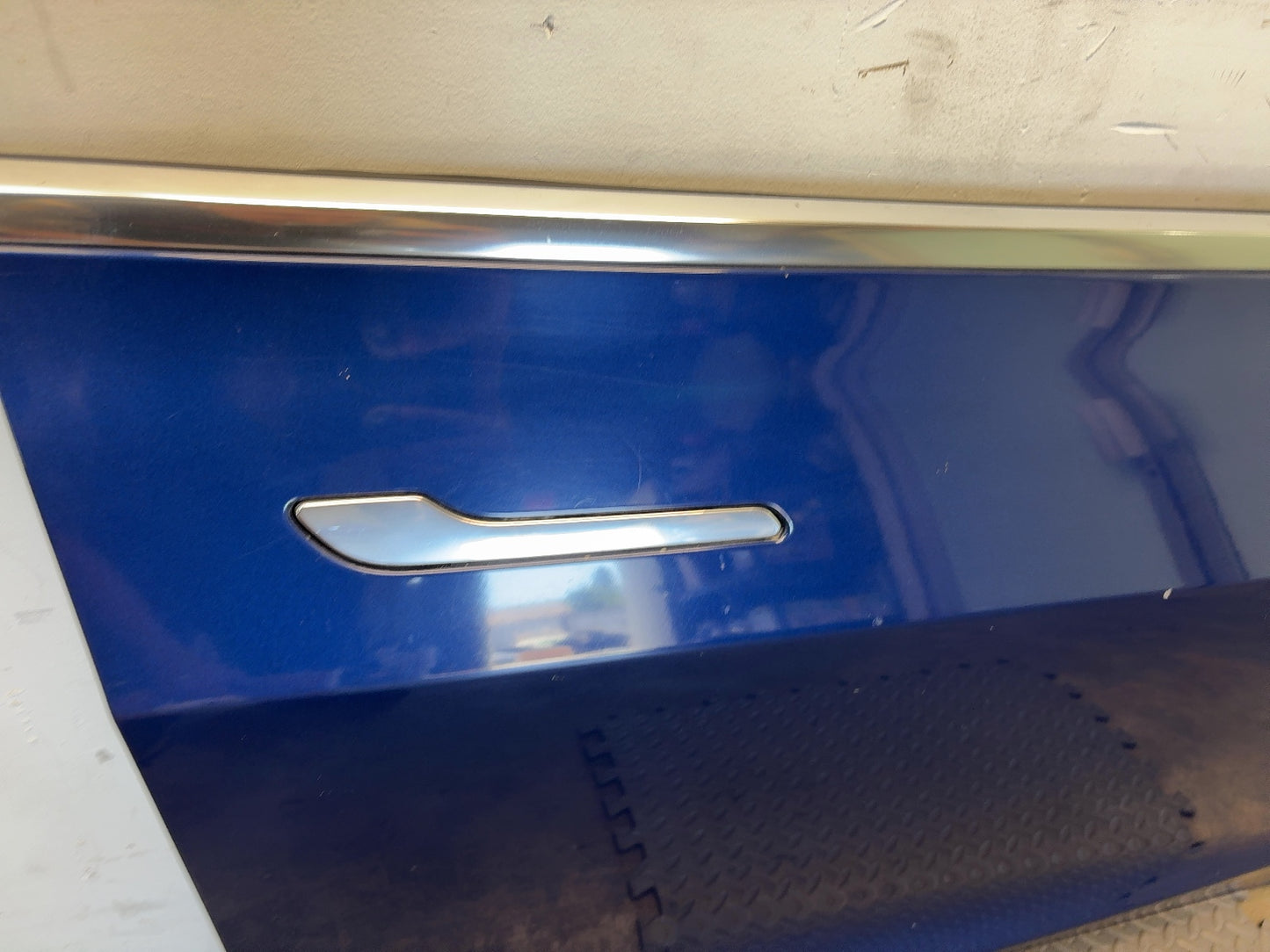 2018-2023 Tesla Model 3 Front Right Door Shell 1081420-E0-C
