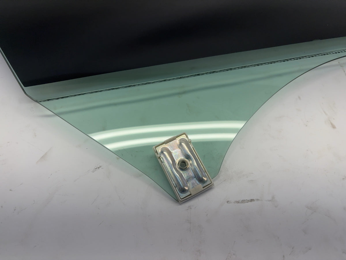 2024-2026 Tesla Model 3 Highland Front Right Door Glass Laminated Note 1773076-00-D