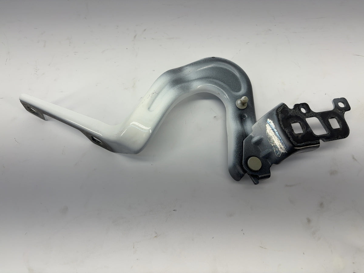 2023 Tesla Model Y Hood Hinge Right 1660527-00-A
