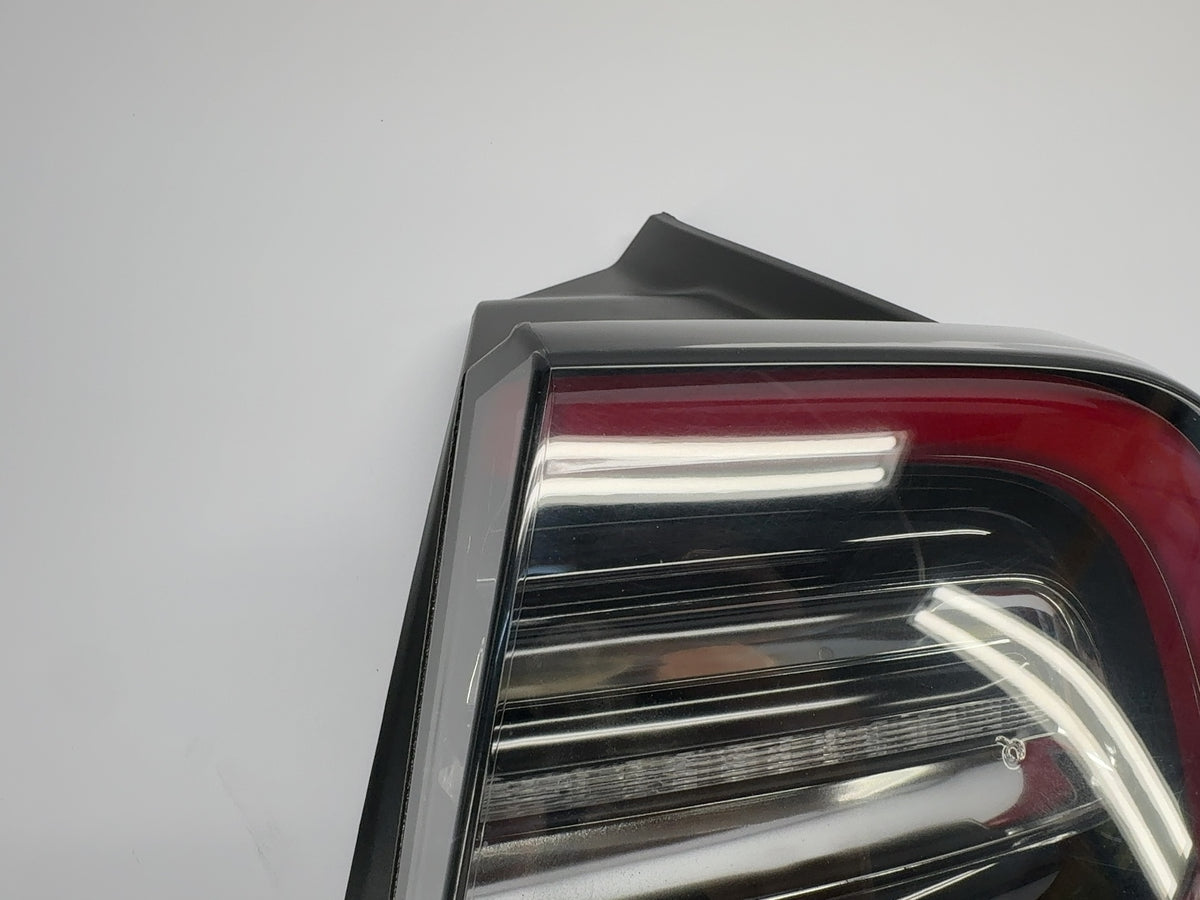 2021-2023 Tesla Model 3 Tail Lamp Rear Bodyside Right 1077398-00-H