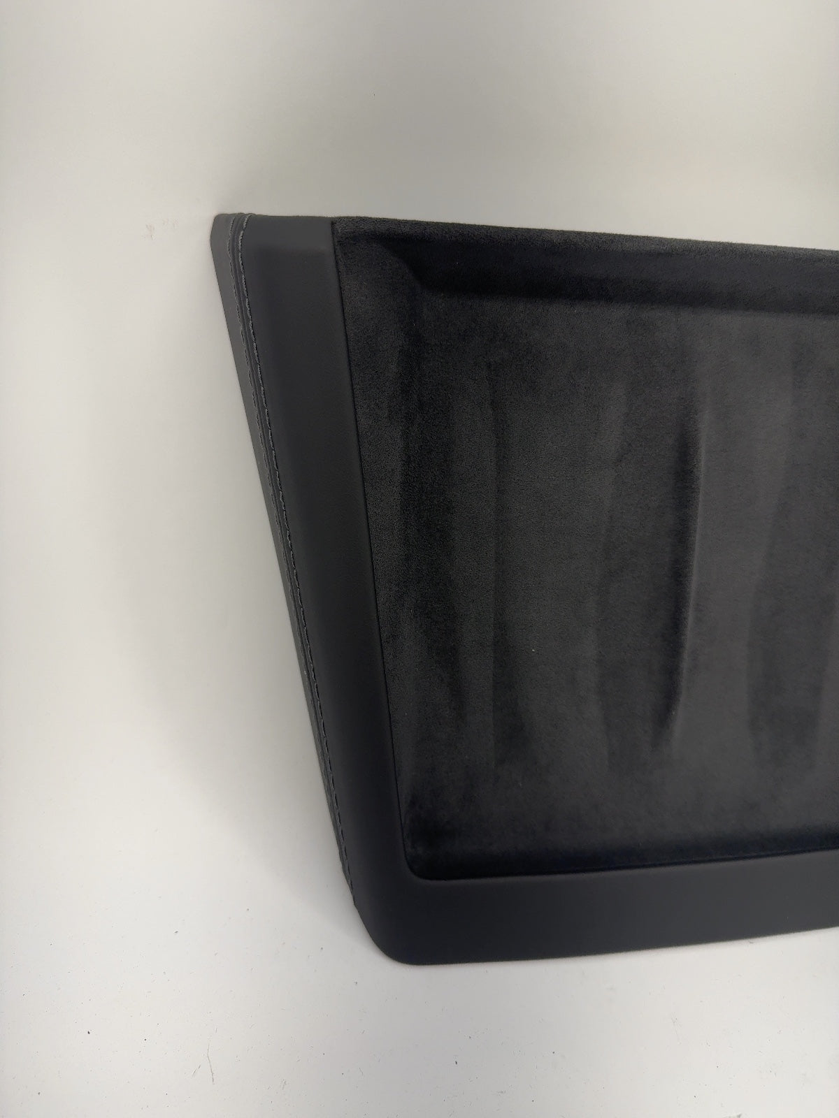 2024-2026 Tesla Model 3 Highland Wireless Charging Module & Pad 1761810-00-D