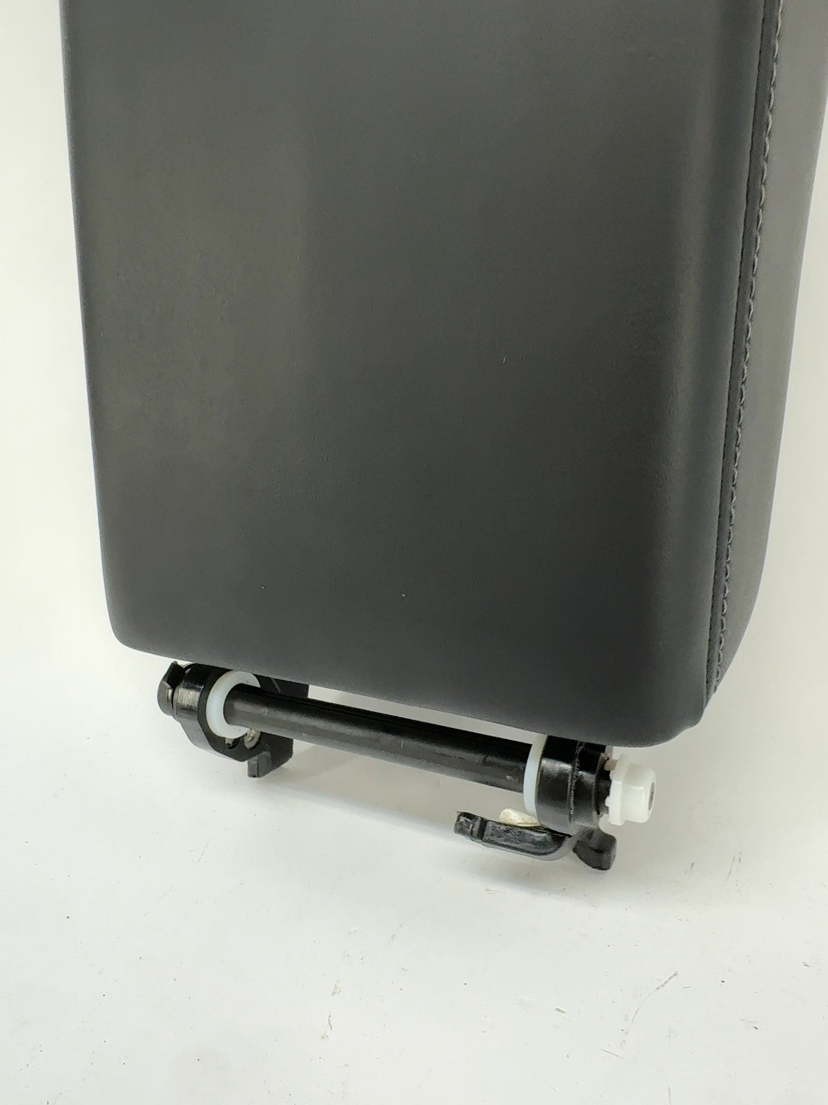 2021 Tesla Model Y Console Armrest 1087940-00-D