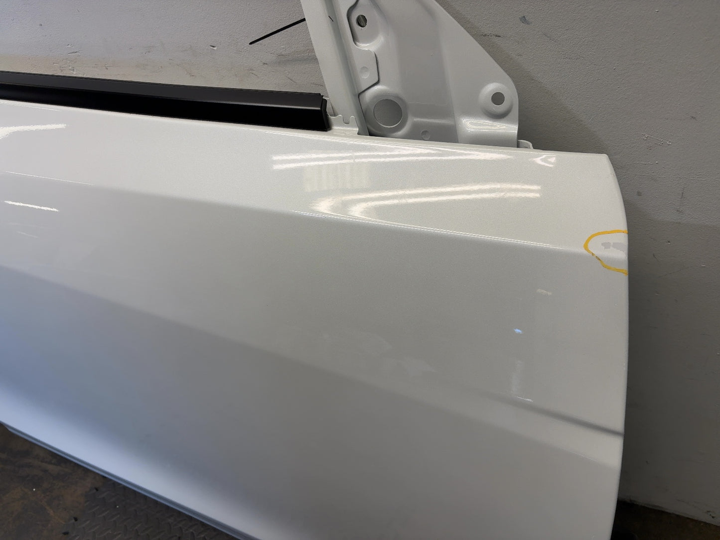 2026 Tesla Model Y Juniper Front Right Door Shell 2035501-E0-A