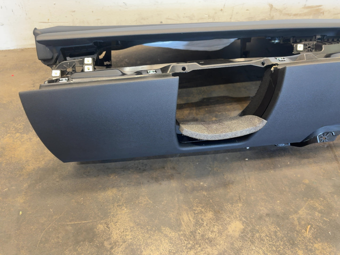 2020-2025 Tesla Model Y Dash Panel With Airbag 1077823-00-G