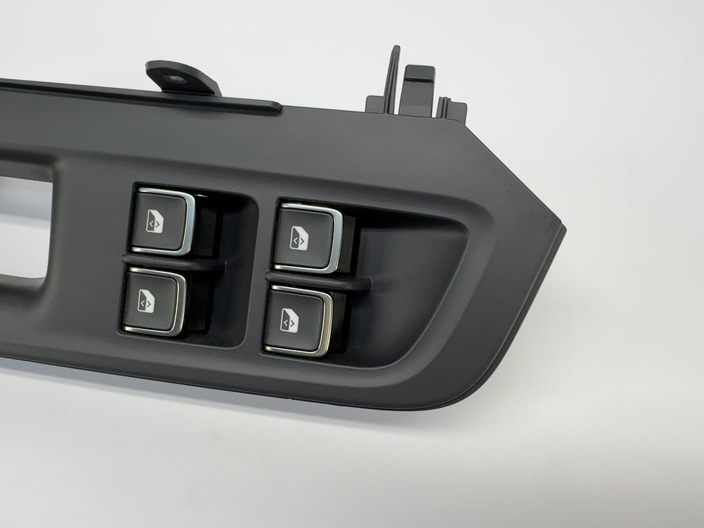 2023 Rivian R1S R1T Front Left Door Panel Buttons PT00337219-A