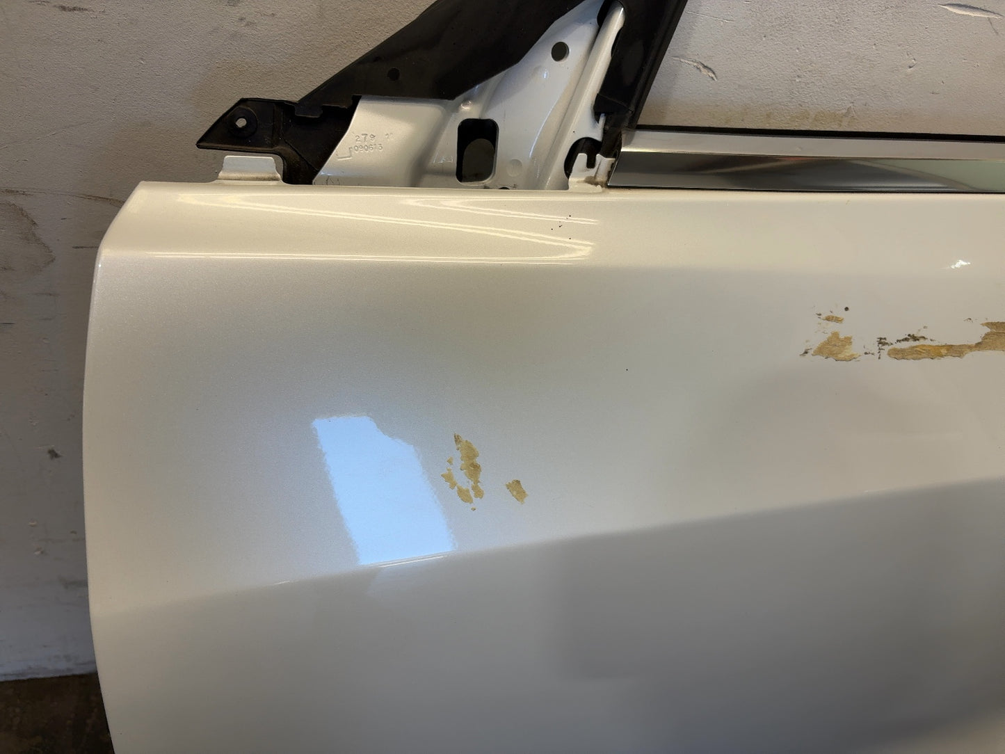 2018-2023 Tesla Model 3 Front Left Door Shell 1081421-E0-C