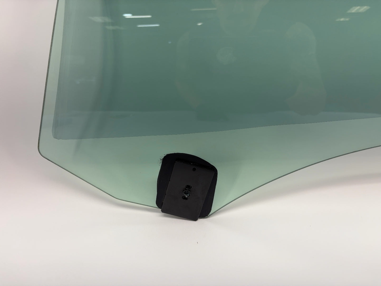 2021 Tesla Model 3 Front Left Door Glass Laminated Note 1568570-00-B