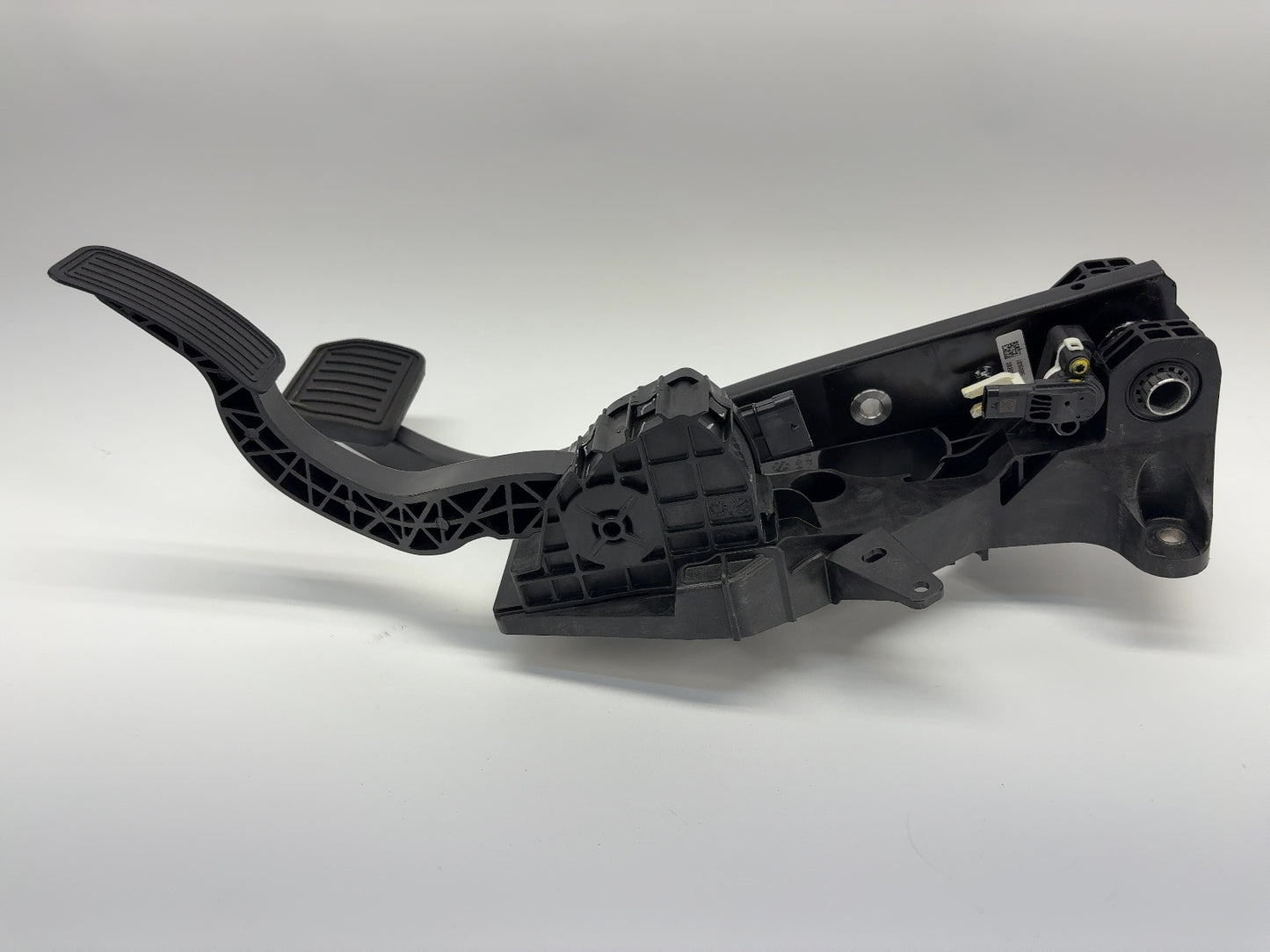 2026 Tesla Model Y Juniper Brake Pedal With Accelerator 2188692-00-B