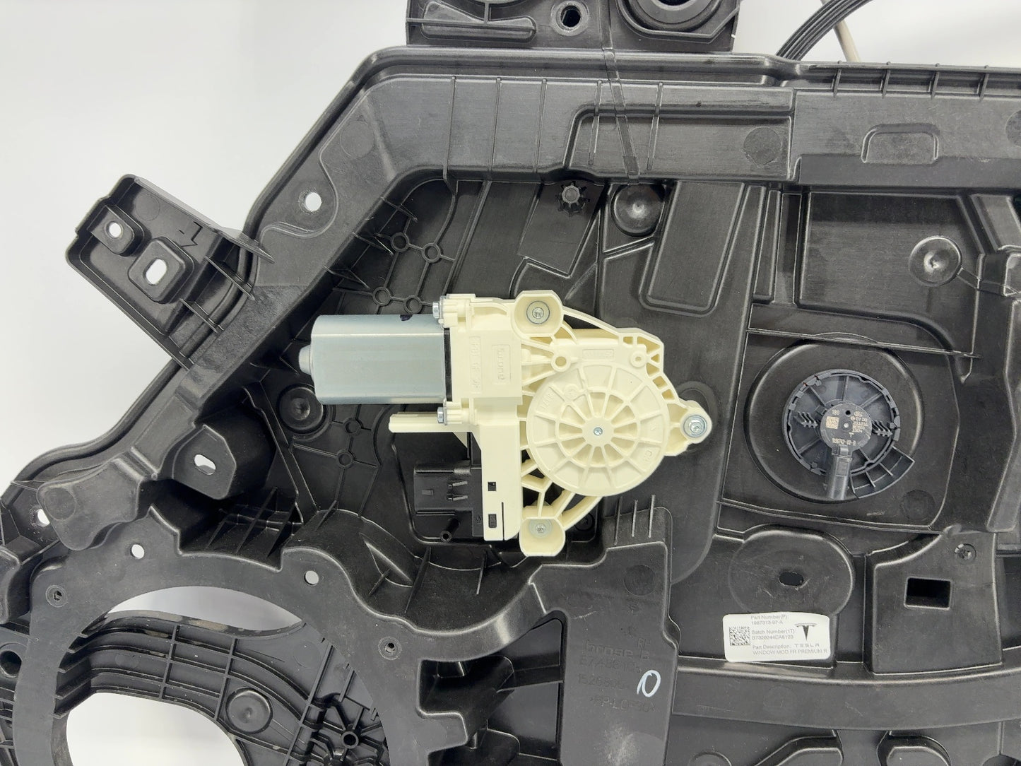 2026 Tesla Model Y Juniper Front Right Door Window Regulator Assembly 1987313-97-A