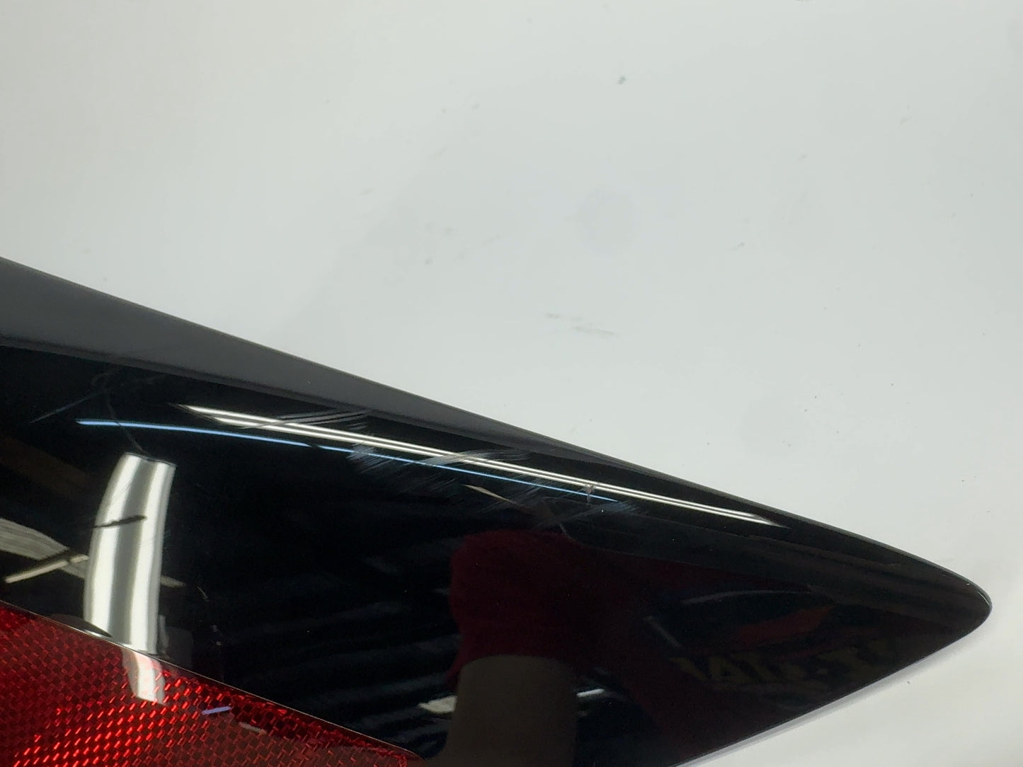 2026 Tesla Model Y Juniper Right Quarter Reflector 2029541-00-B