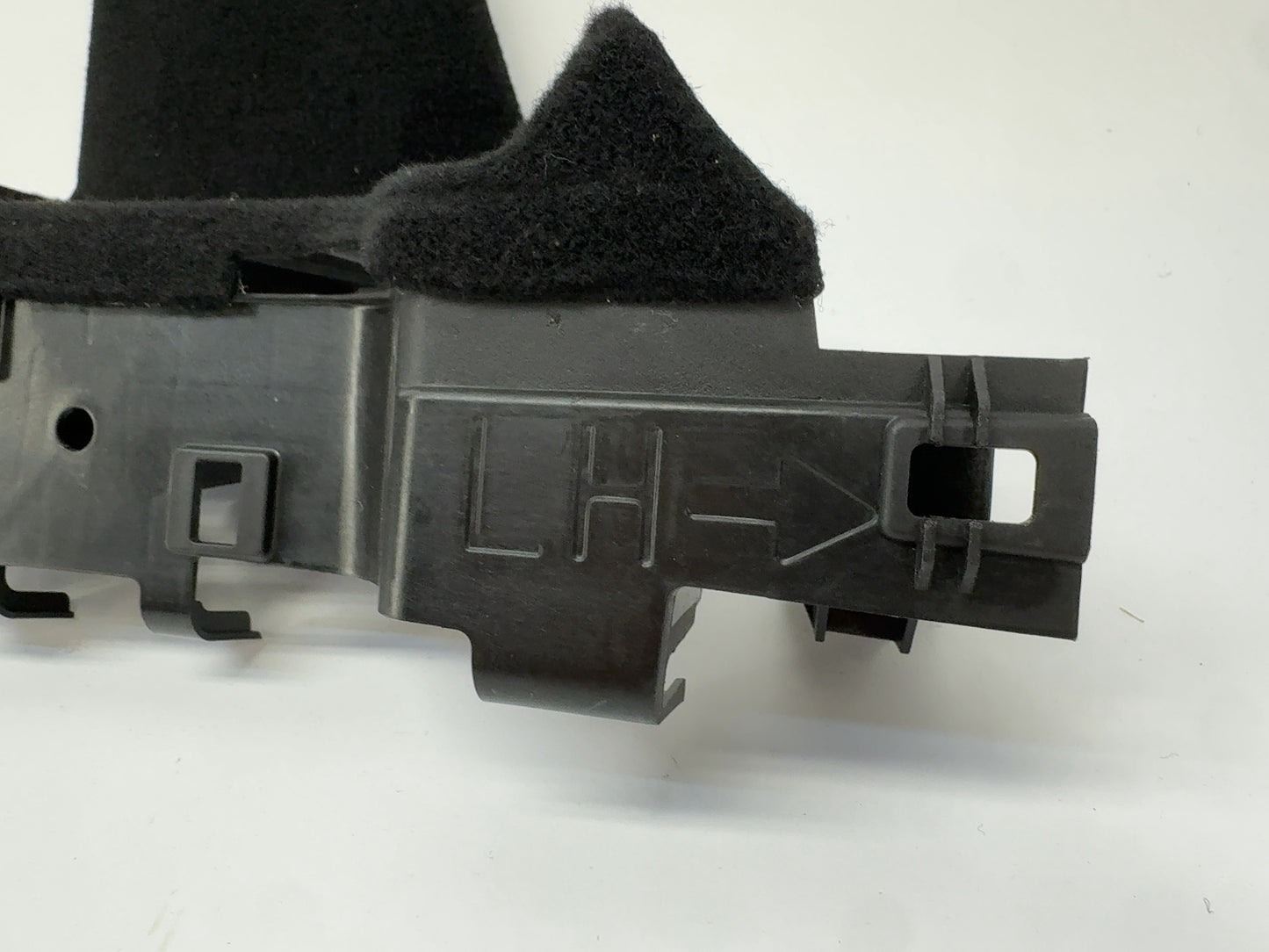2026 Tesla Model Y Juniper Left Pocket Bracket 1935931-50-E