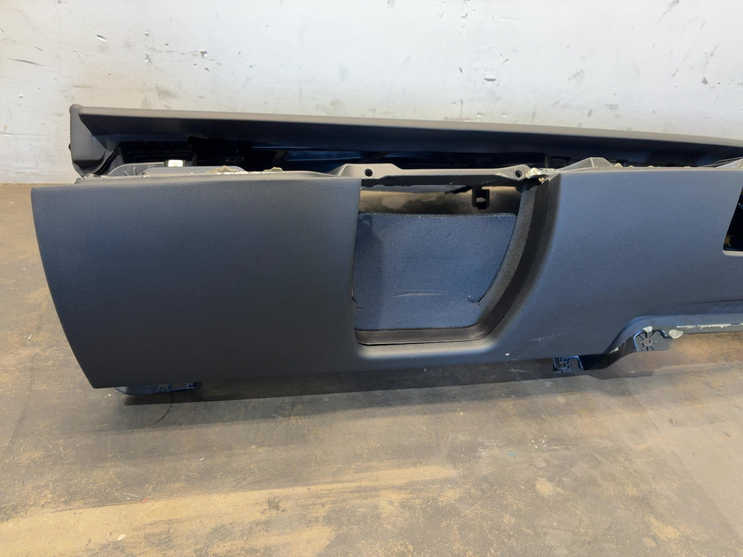 2020-2025 Tesla Model 3 Dash Panel With Airbag 1077823-00-G