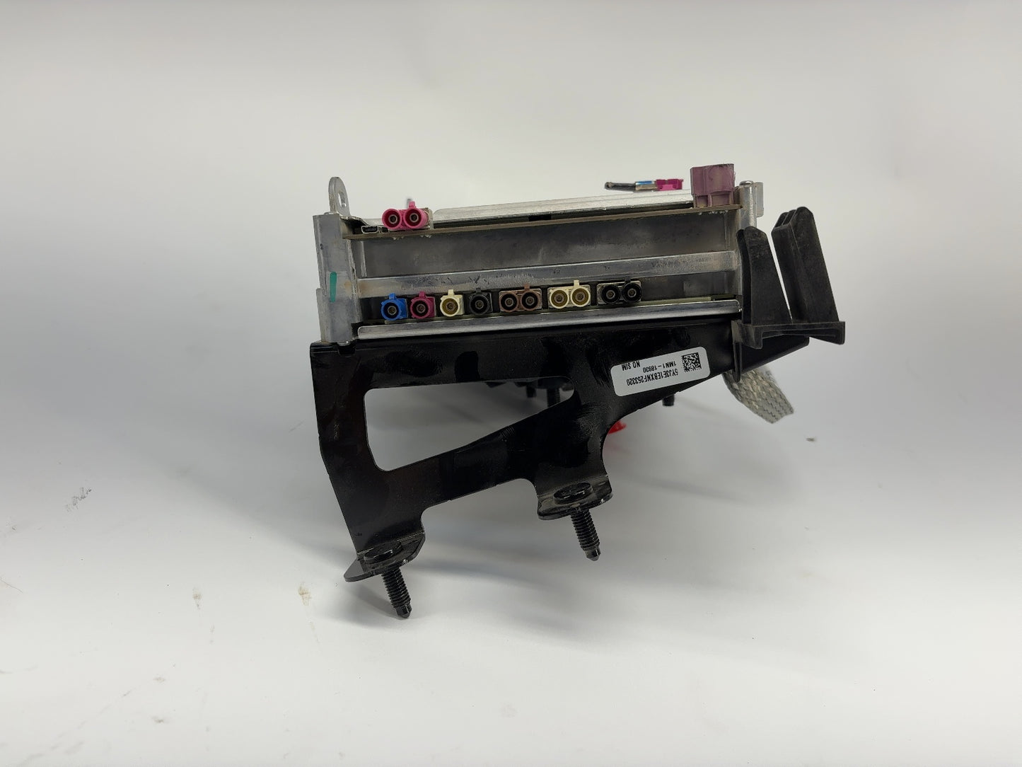 2022 Tesla Model 3 Car Computer With Security Module 1681271-00-D