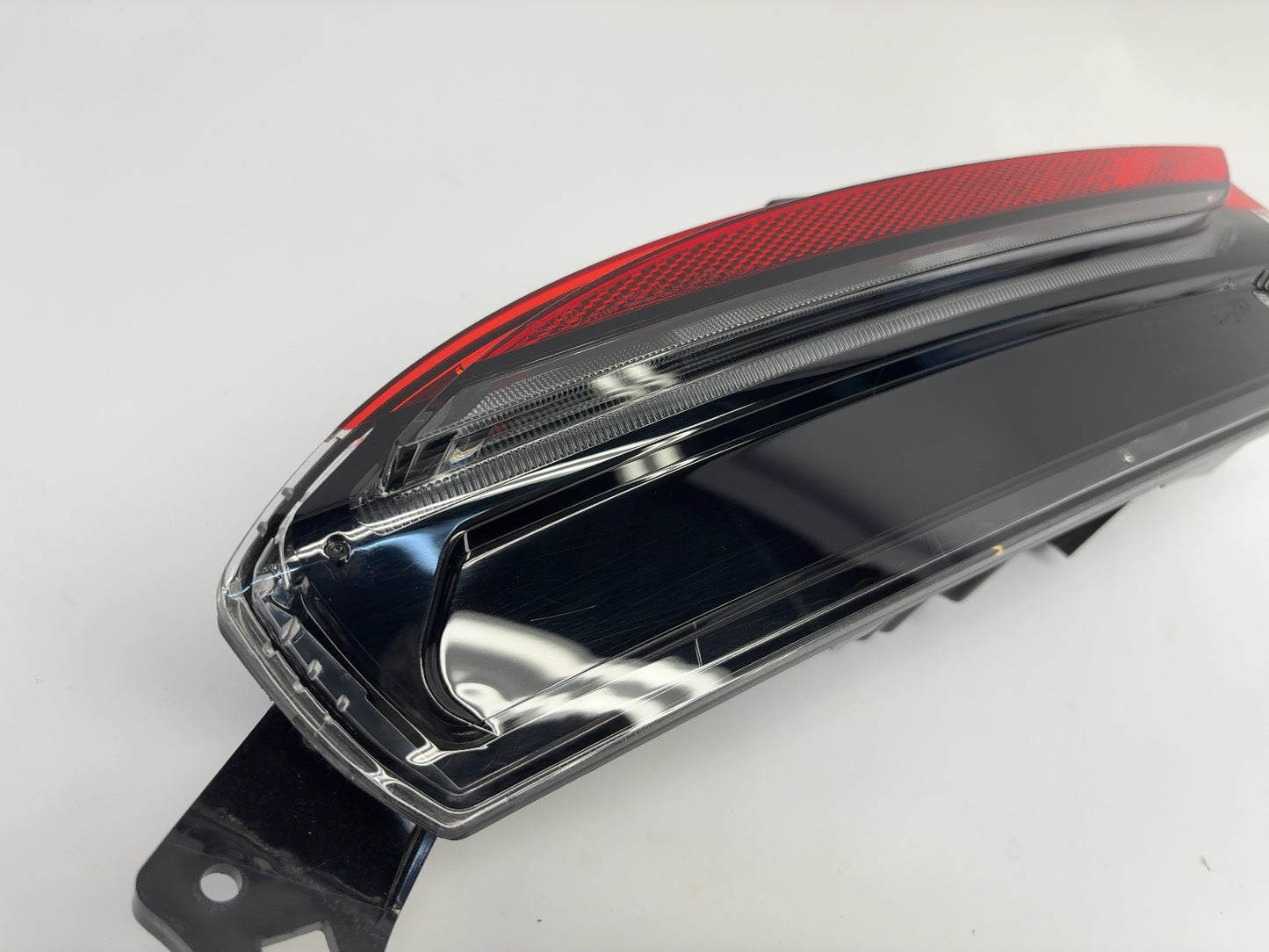 2025-2026 Tesla Model 3 Highland Rear Bumper Left Light 1712513-00-E