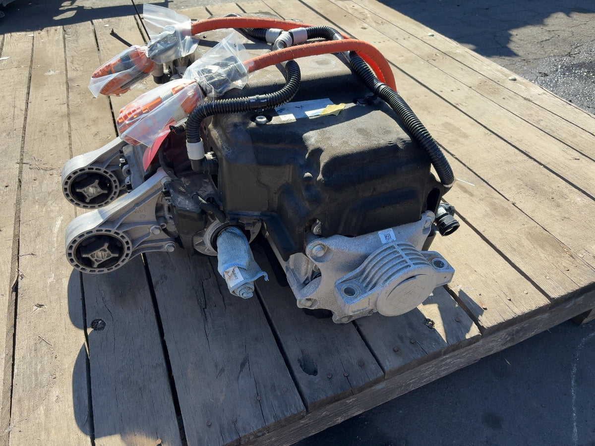 2023 Rivian R1S R1T Rear Drive Unit Quad Motor PT00054488-F