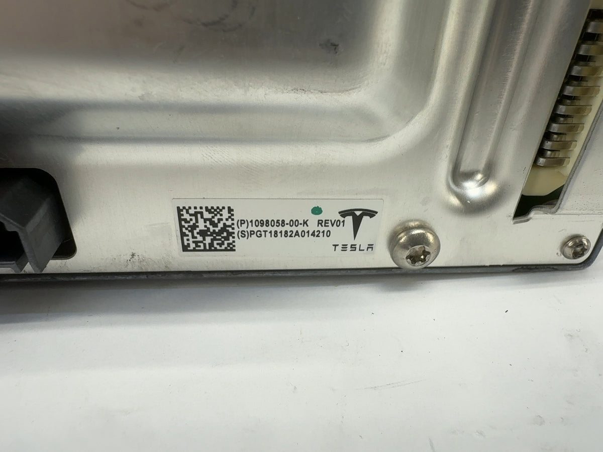 2018 Tesla Model 3 Car Computer With Security Module 1098058-00-K