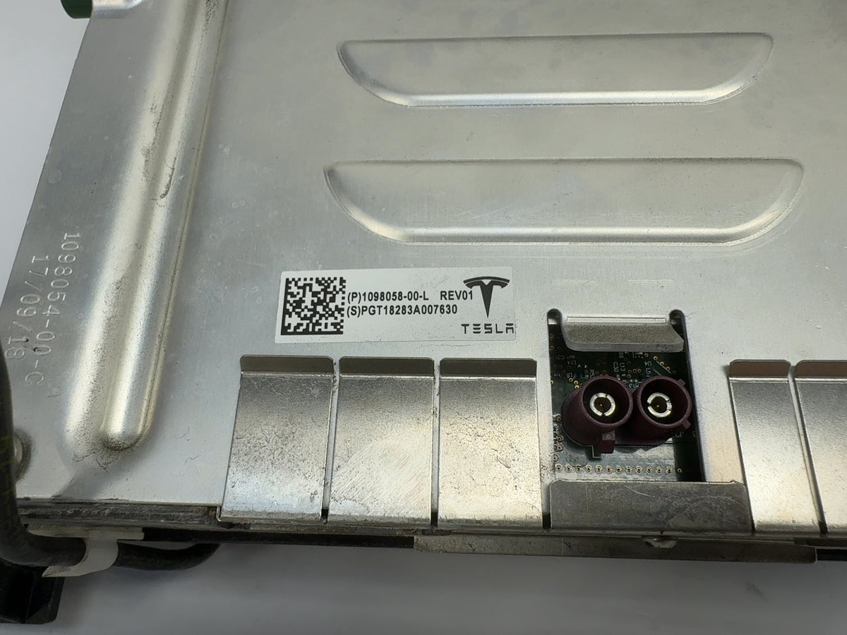 2018 Tesla Model 3 Car Computer With Security Module 1098058-00-L