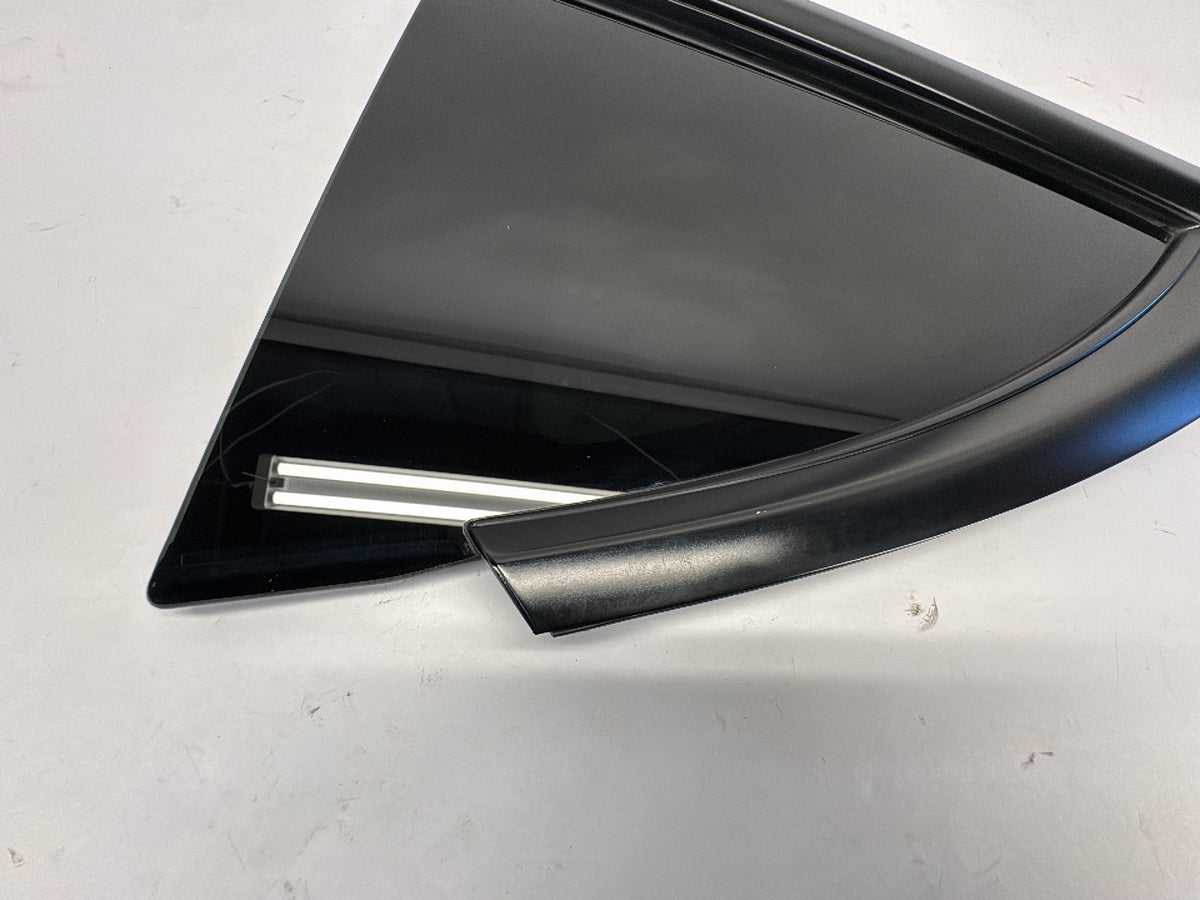 2021-2023 Tesla Model Y Left Quarter Glass Note 1495740-00-E