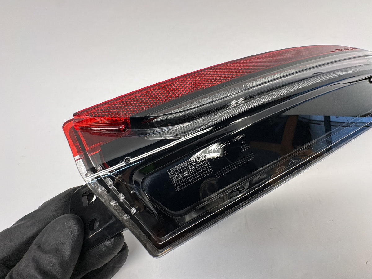 2025-2026 Tesla Model 3 Highland Rear Bumper Right Light 1712514-00-E