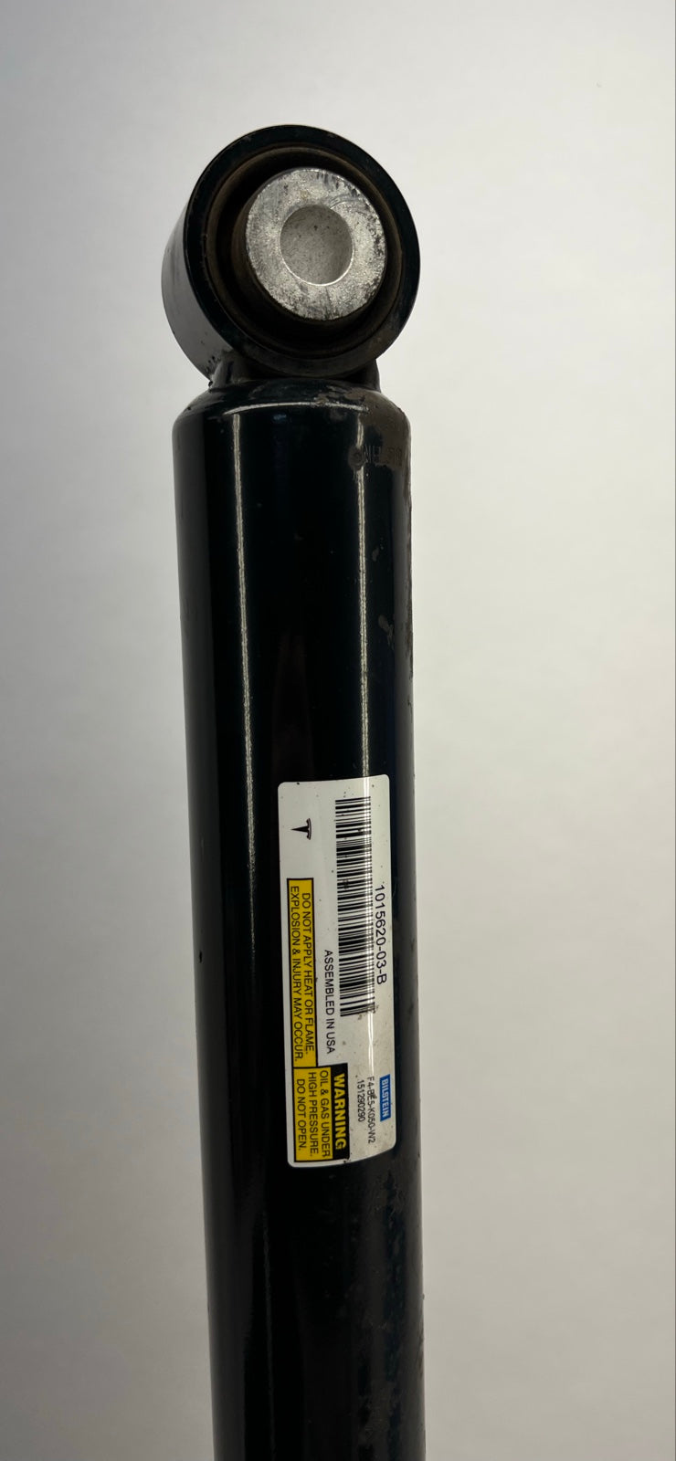 2015 Tesla Model S Rear Strut Absorber Dual Motor 1015620-03-B