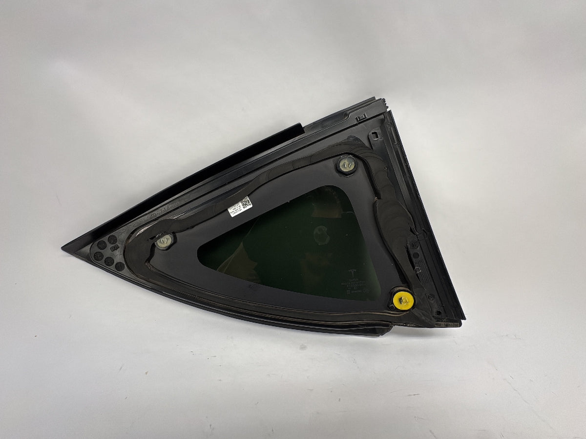 2021-2023 Tesla Model Y Left Quarter Glass Note 1495740-00-E