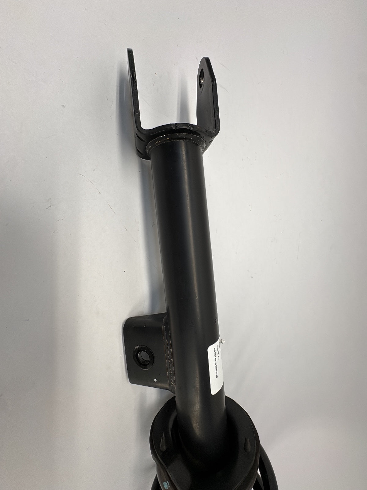 2020 Tesla Model 3 Front Right Strut Absorber 1044369-00-E