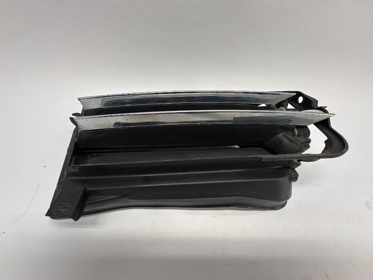 2013 Tesla Model S Active Louvre Right 1007269-00-D