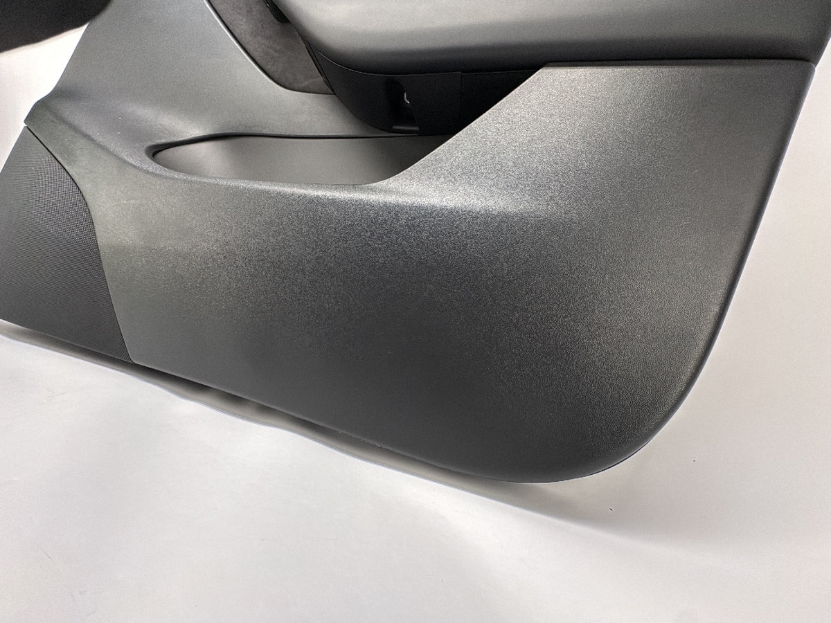 2021-2023 Tesla Model Y Front Right Door Panel 1497295-91-C