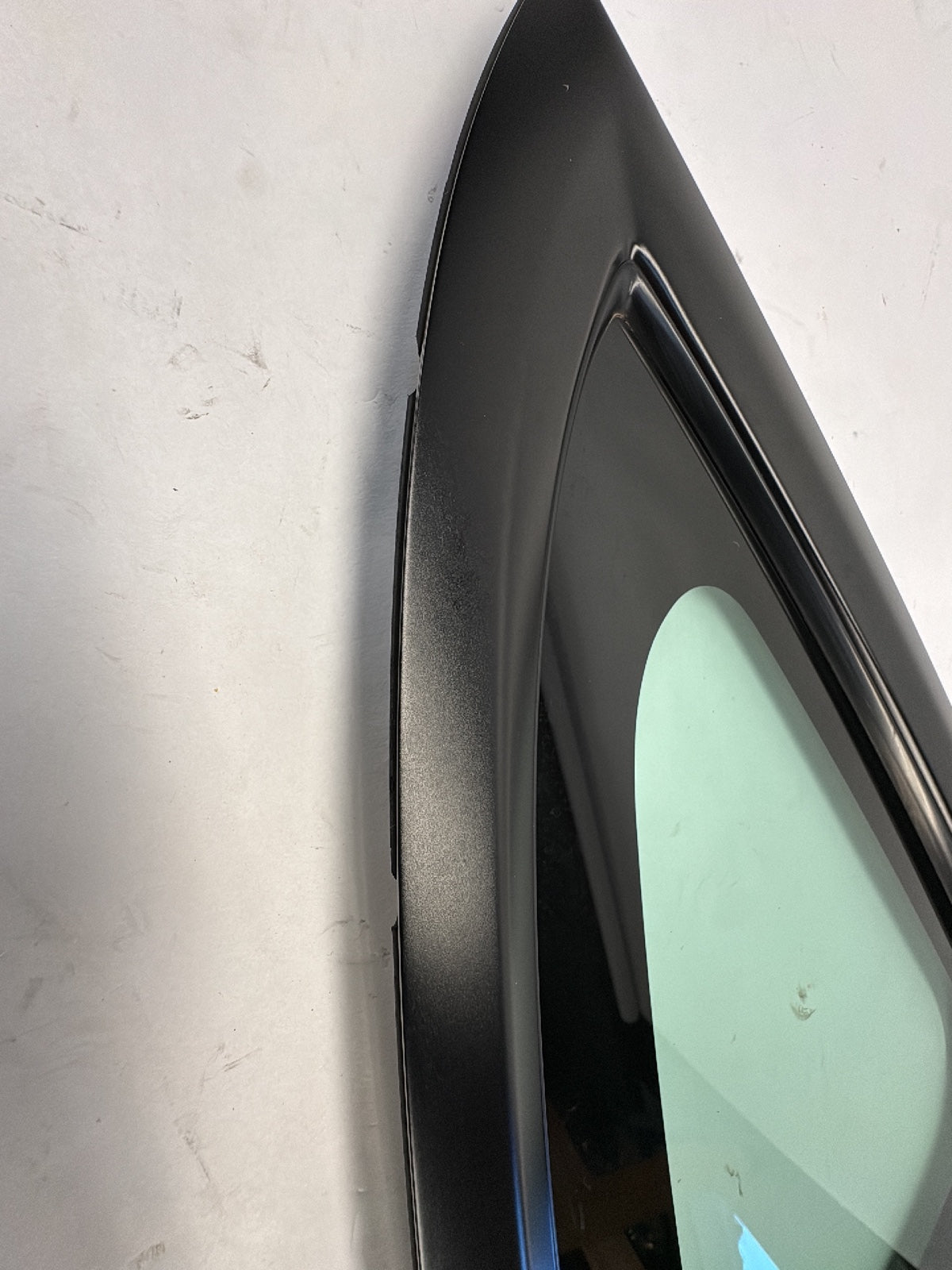 2021-2023 Tesla Model 3 Right Quarter Glass Note 1514979-01-C