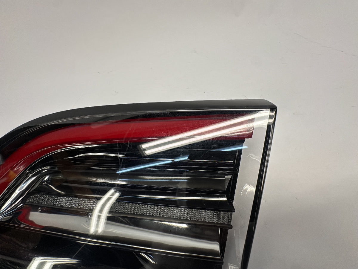 2021-2023 Tesla Model Y Right Tail Lamp Trunk Mounted Global 1502089-00-B