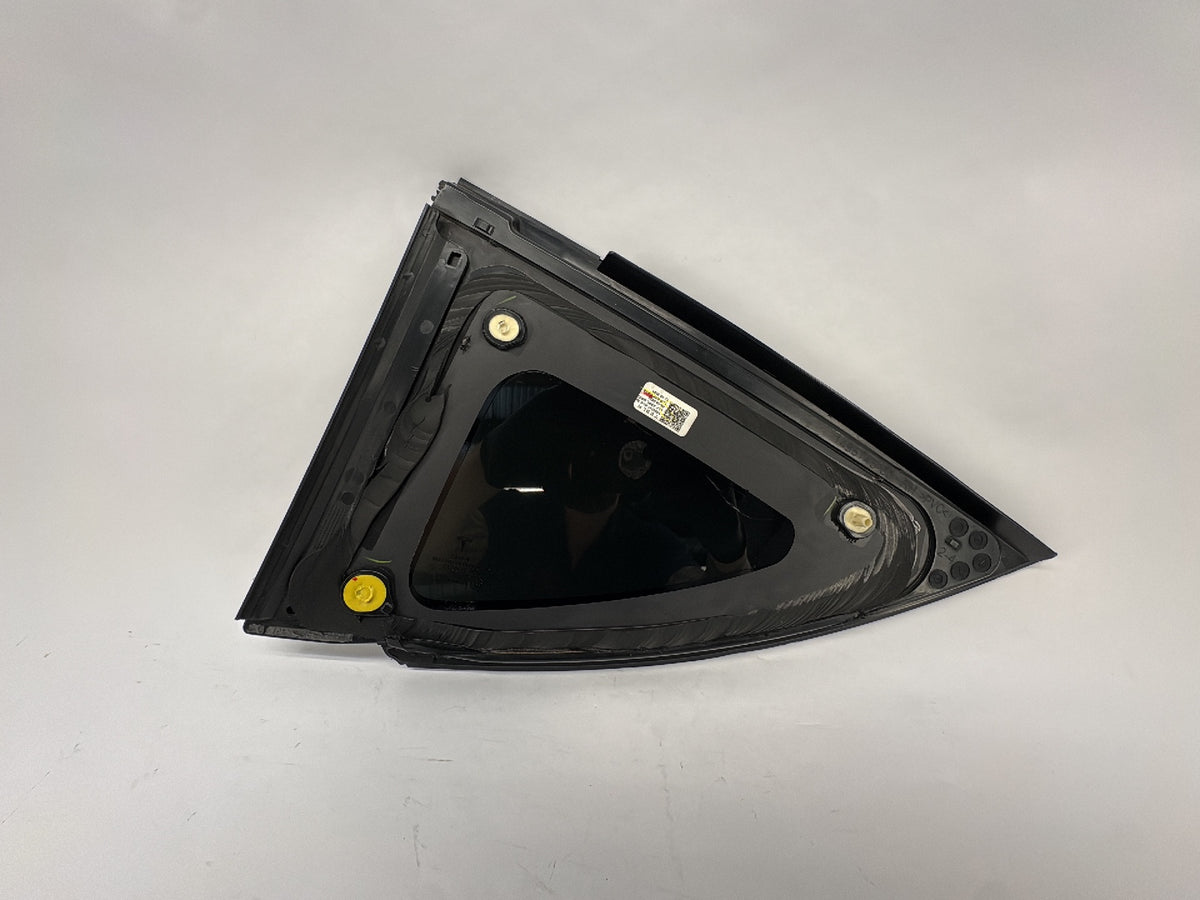 2021-2023 Tesla Model Y Right Quarter Glass 1495741-00-E