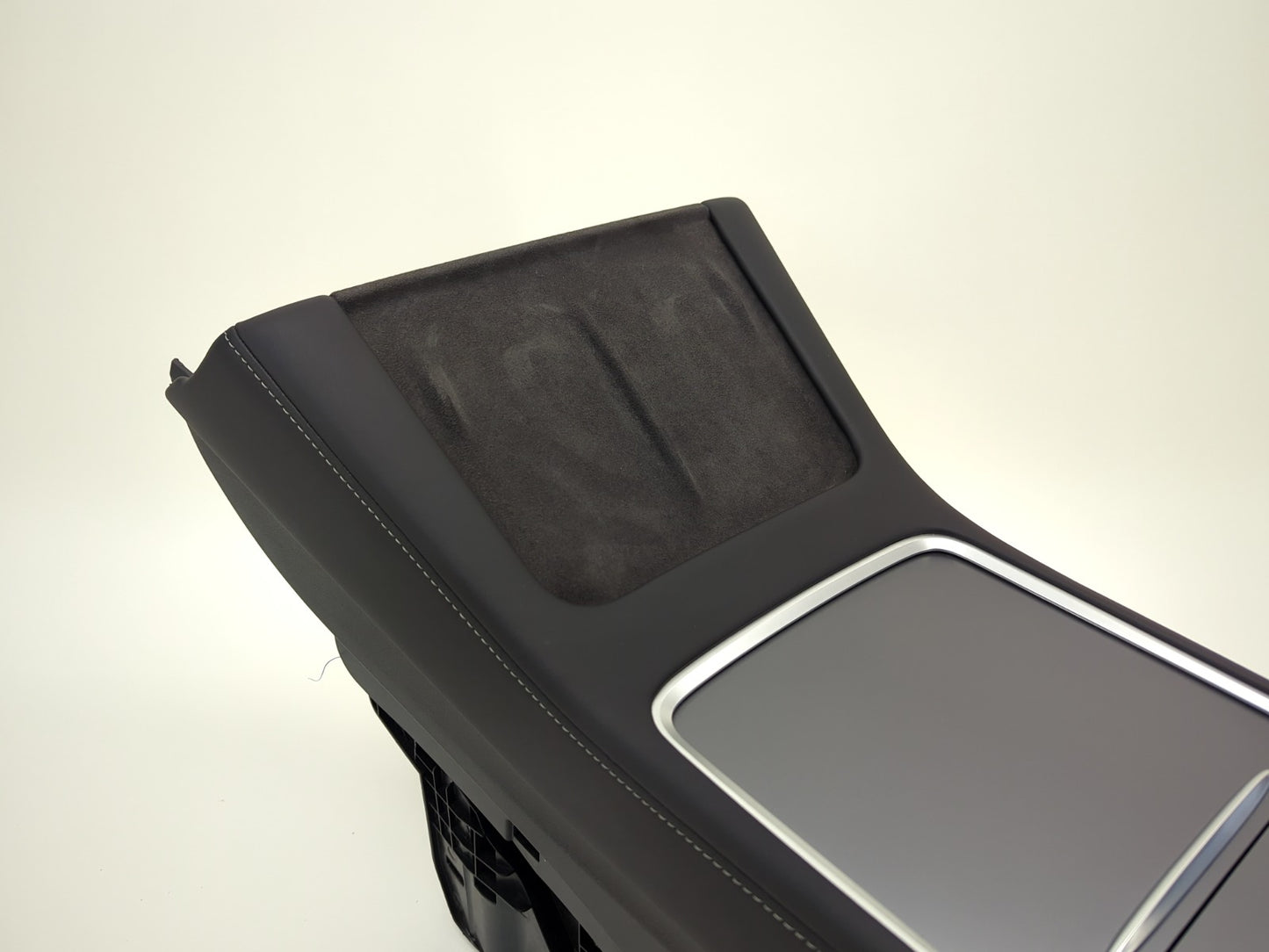 2022-2025 Tesla Model 3 Center Console 2.0 1755501-70-C