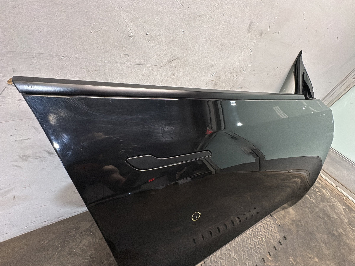 2020-2025 Tesla Model Y Front Right Door Shell 1501462-E0-A