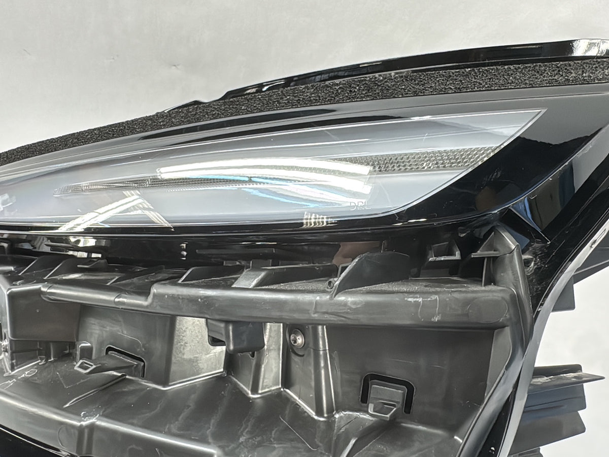 2025-2026 Tesla Model Y Juniper Headlamp Left 1918347-00-E
