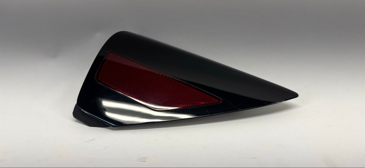 2021-2022 Tesla Model 3 Rear Right Quarter Reflector 1518783-00-A
