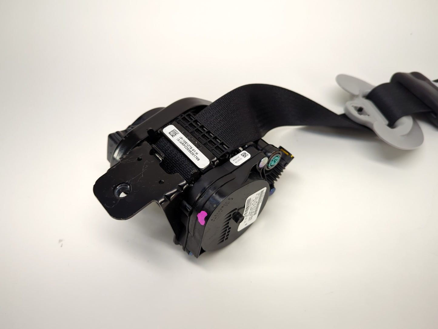 2022-2023 Tesla Model 3 Front Right Seatbelt w Pretensioner 1081279-01-H