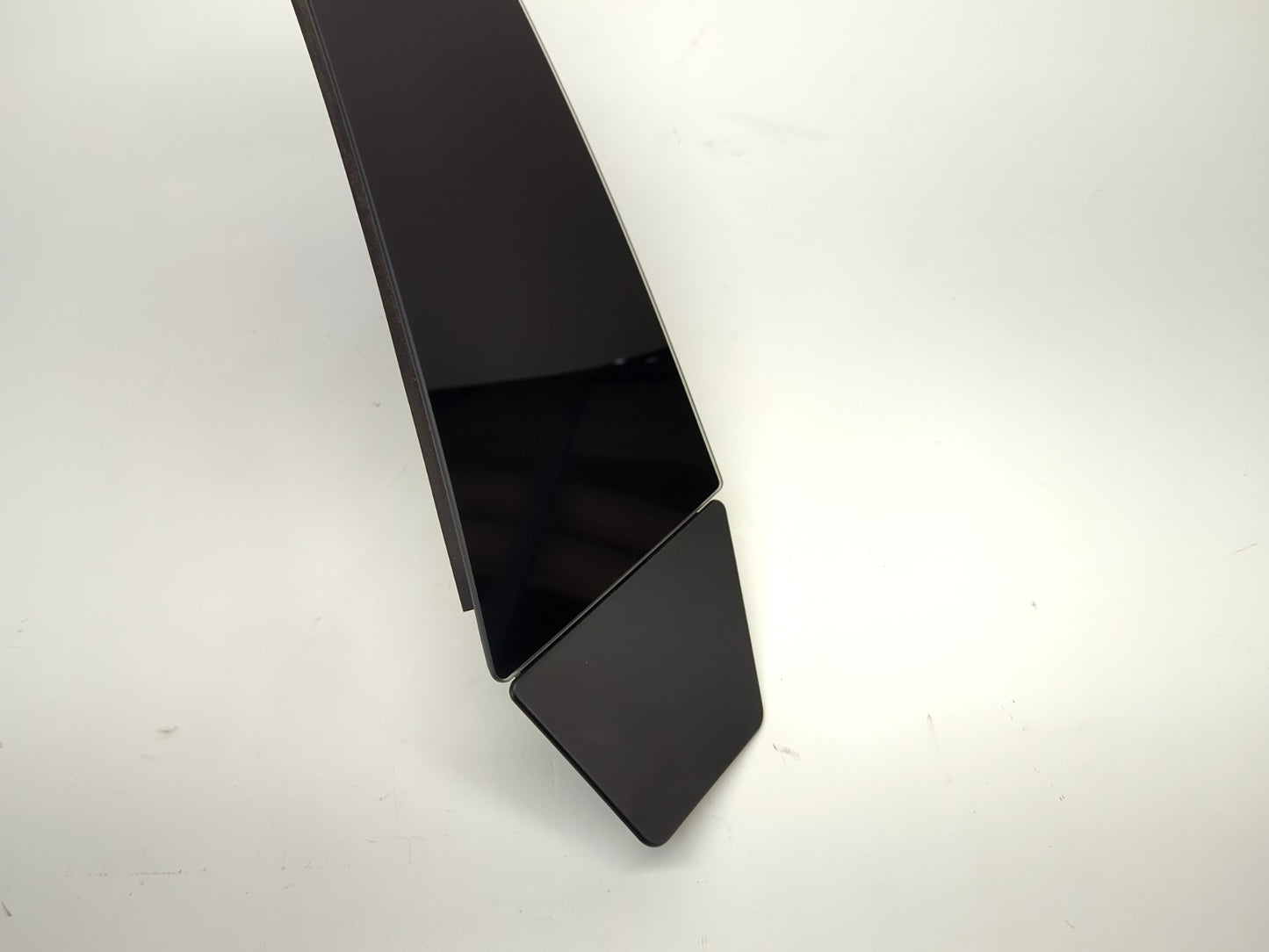 2022-2023 Tesla Model 3 B Pillar Glass w Camera Left 1109253-00-J