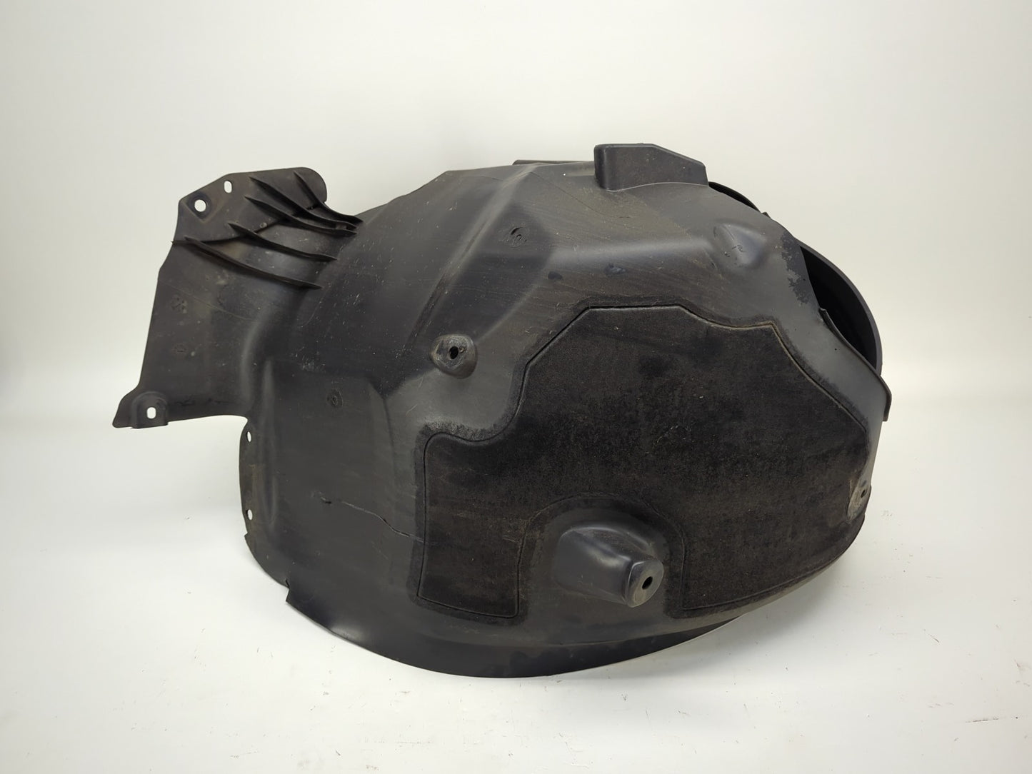 2022 Tesla Model 3 Front Right Wheel Liner 1081582-00-E