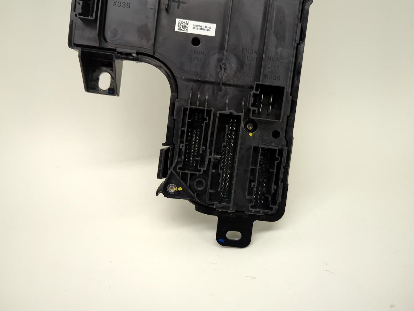 2023-2024 Tesla Model Y Body Left Controller Vcleft 1657648-02-A