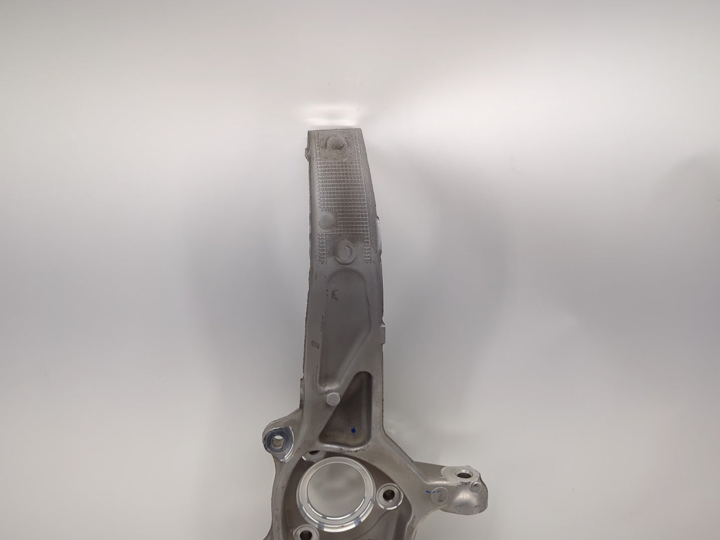 2022-2023 Tesla Model 3 Front Left Knuckle 1044311-00-E
