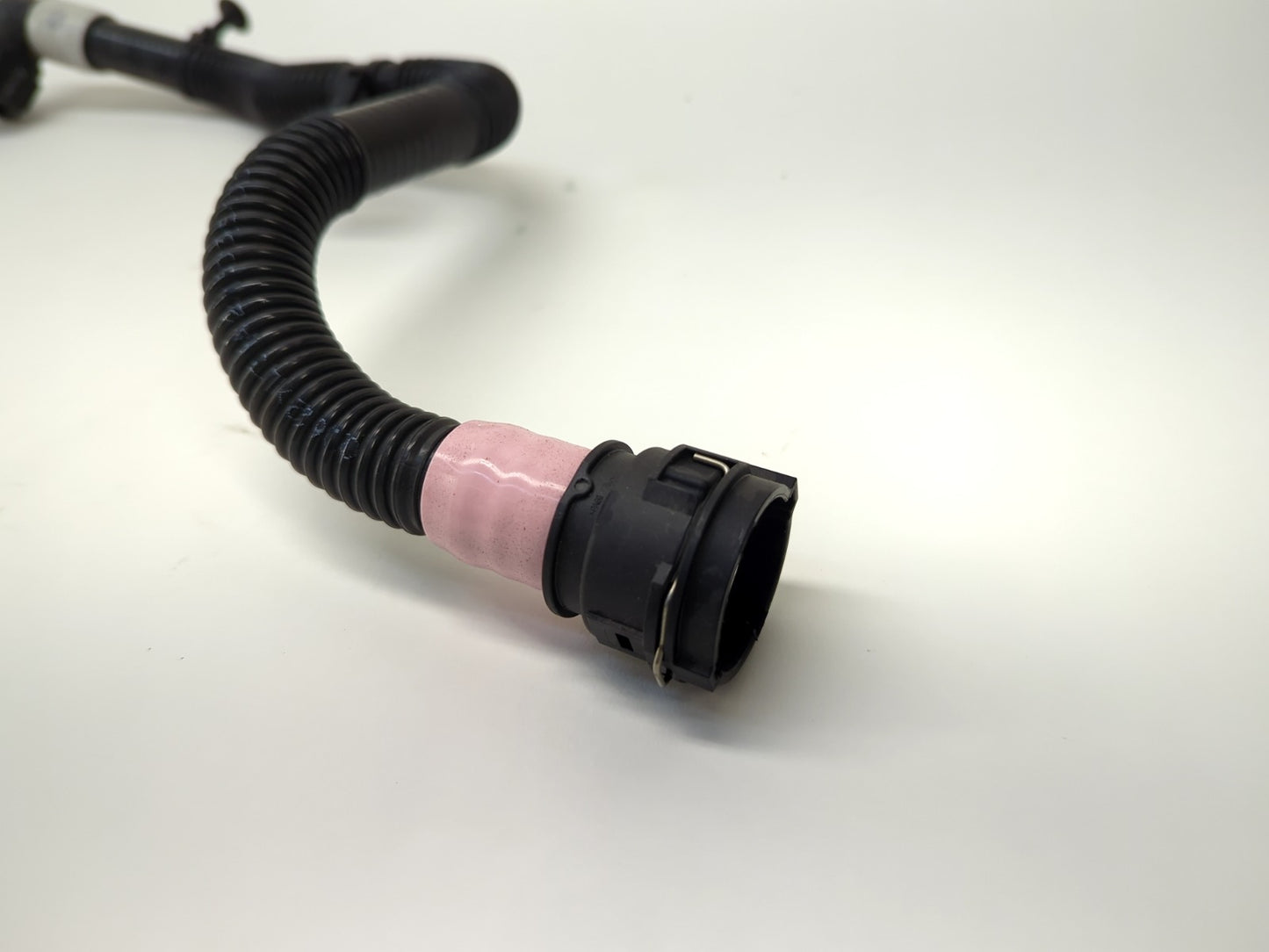 2022-2025 Tesla Model Y Radiator Coolant Line Right 1501325-00-C