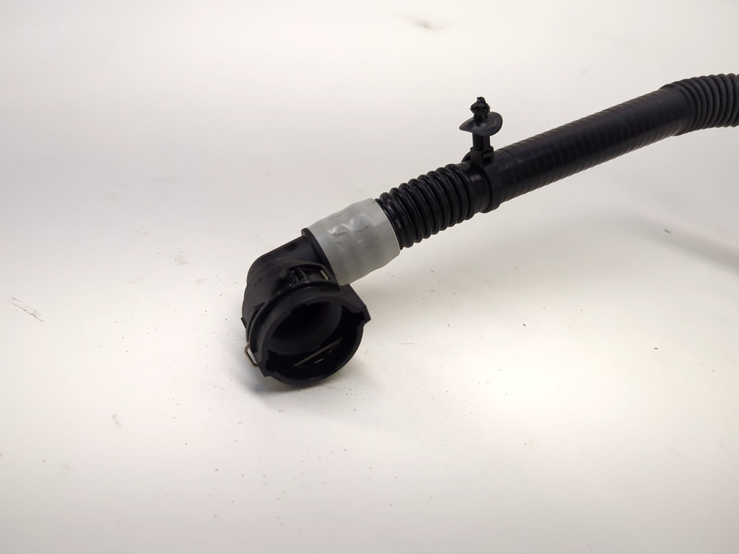 2022-2025 Tesla Model Y Radiator Coolant Line Left 1501332-00-D