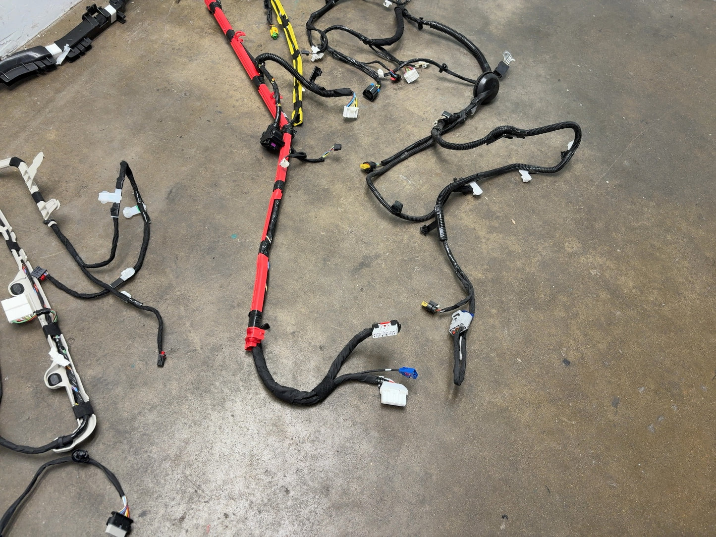 2025 Tesla Model 3 Highland Left Body Harness 1897315-01-C