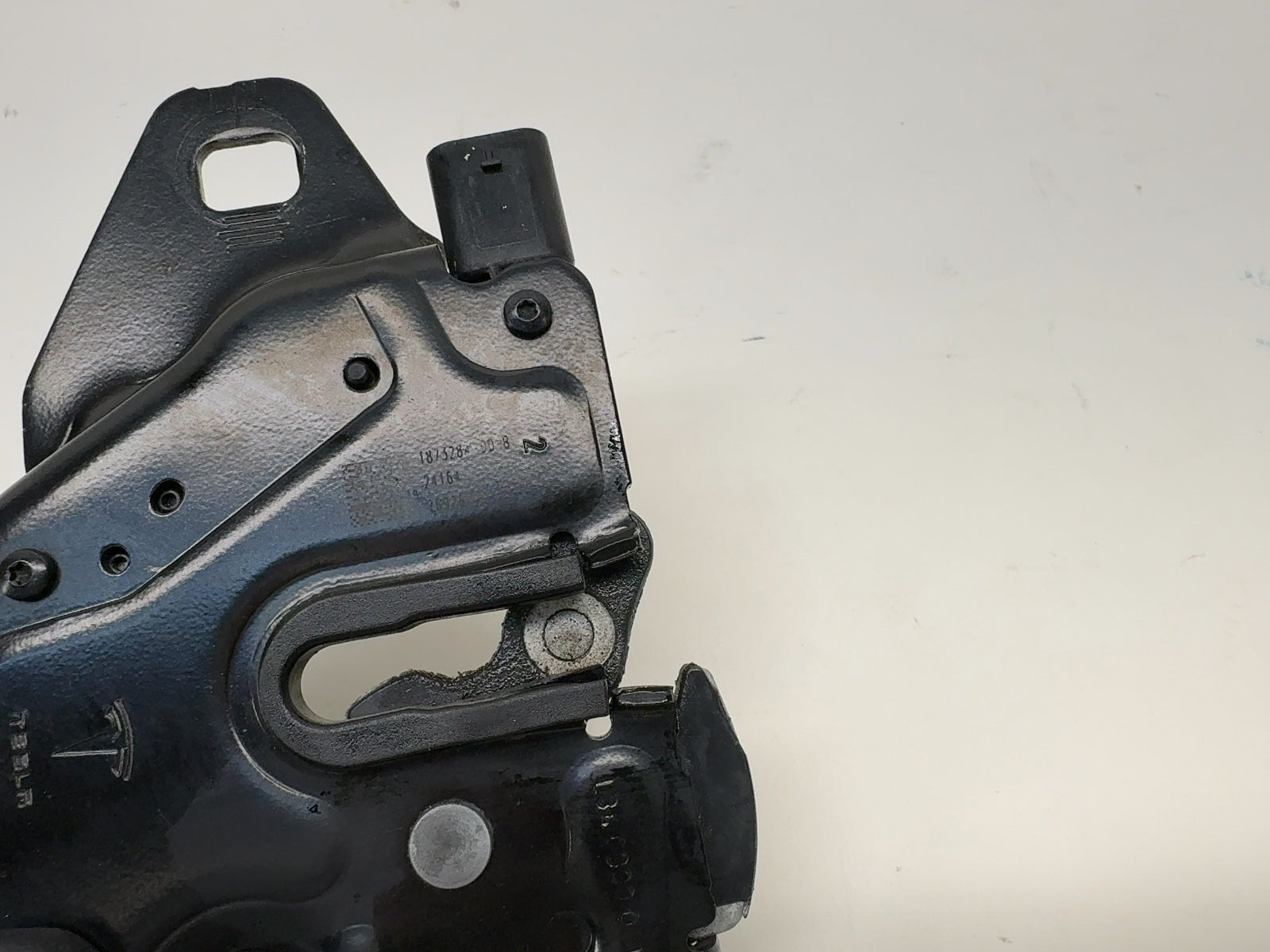 2025 Tesla Model 3 Highland Hood Latch 1873284-00-B – Calimotive
