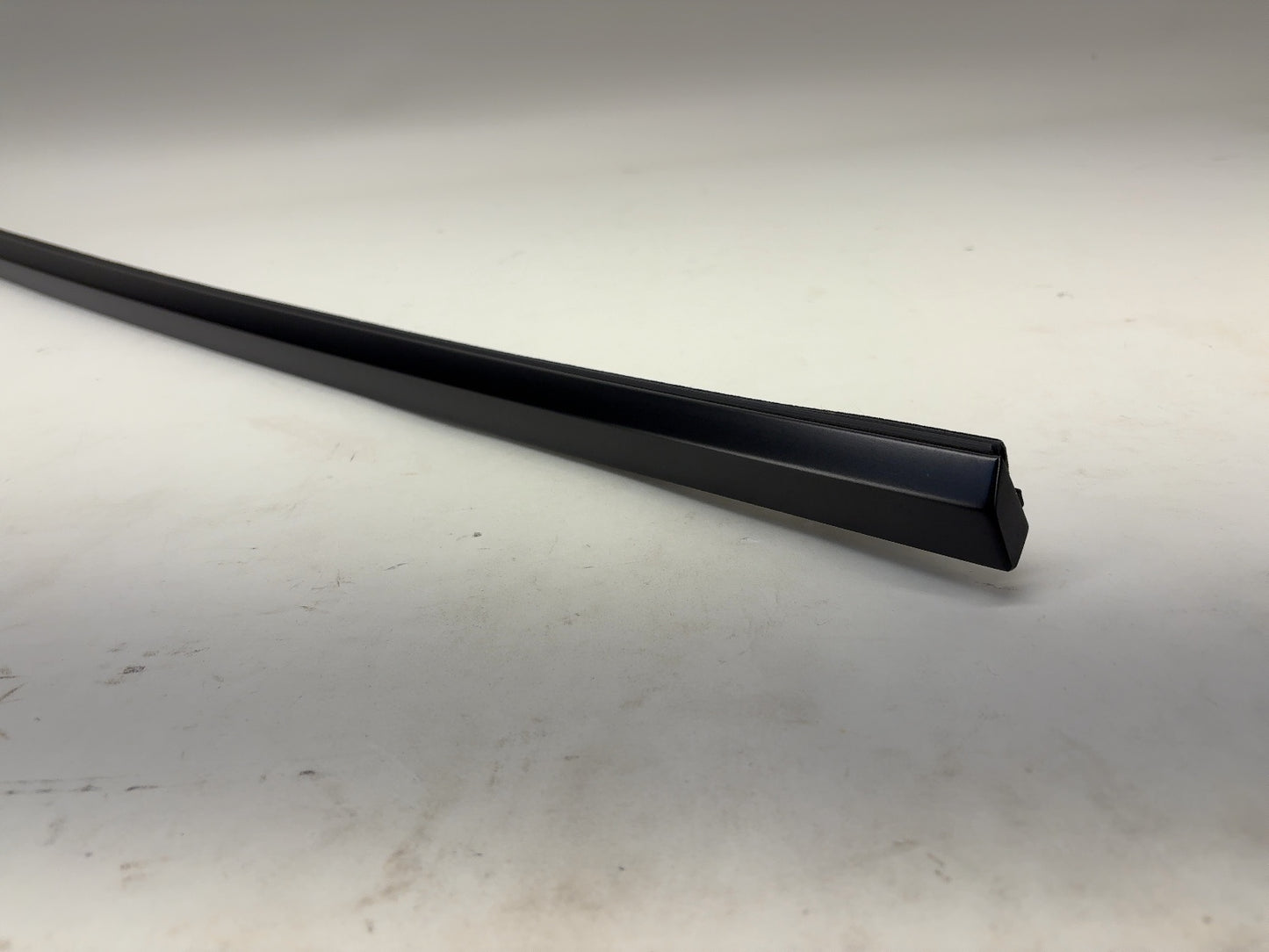 2021 Tesla Model 3 Rear Right Door Belt Molding 1080748-00-I