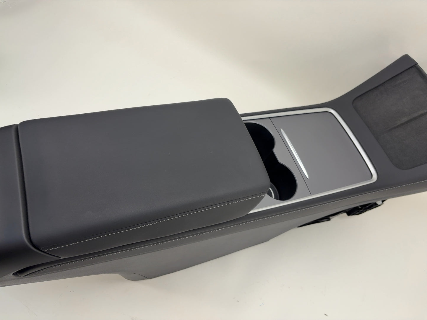 2022-2025 Tesla Model 3 Center Console 2.0 1755501-70-C