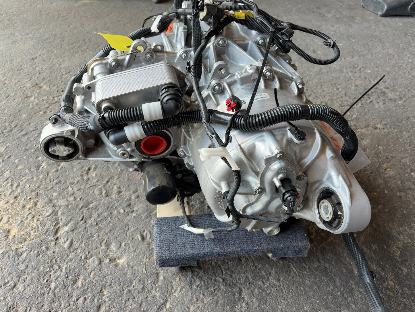 2022 Tesla Model Y Rear Drive Unit Base 1120990-00-J