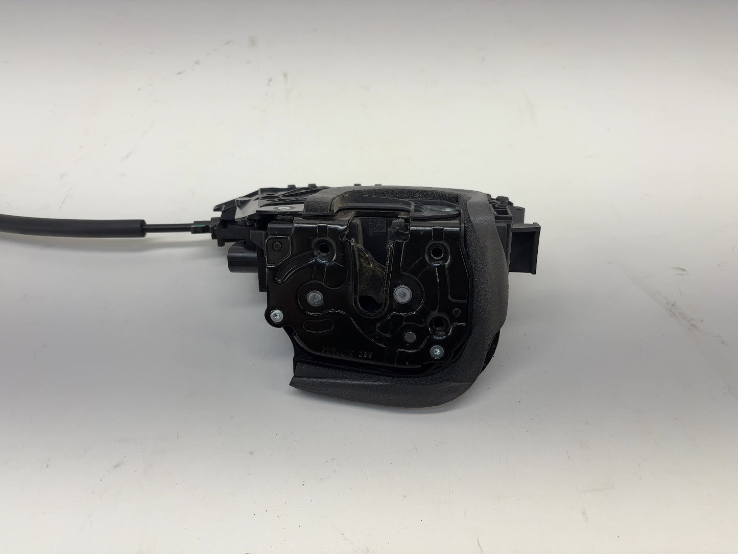 2024 Tesla Model 3 Highland Door Latch Front Right 1738945-00-E