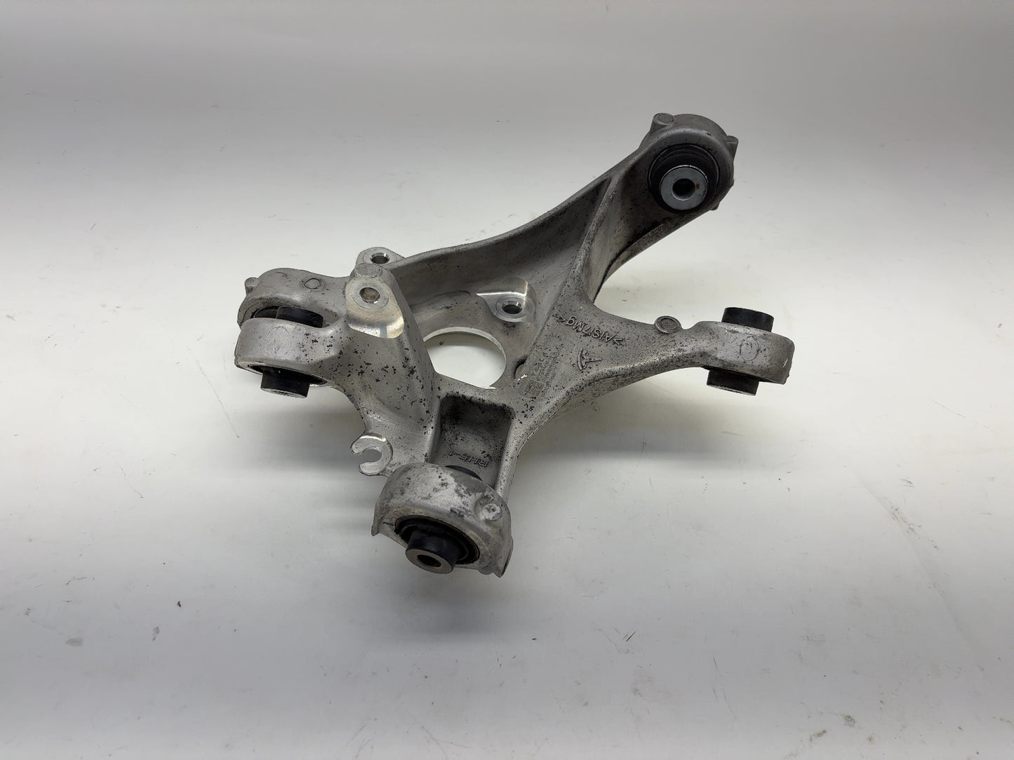 2021 Tesla Model 3 Rear Knuckle Right 1044416-00-F
