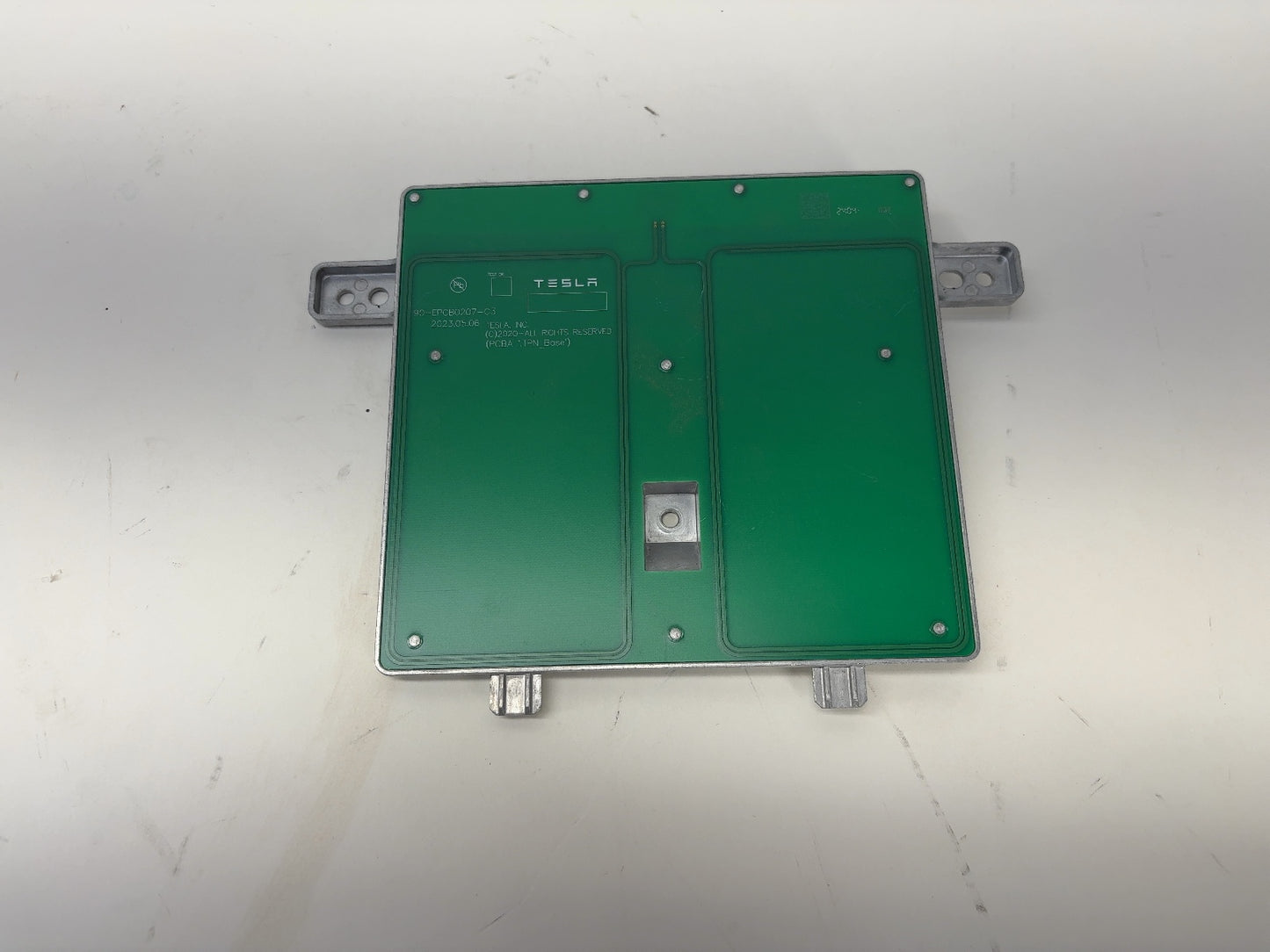 2024 Tesla Model 3 Highland Wireless Charging Module Pad 1761810-00-C